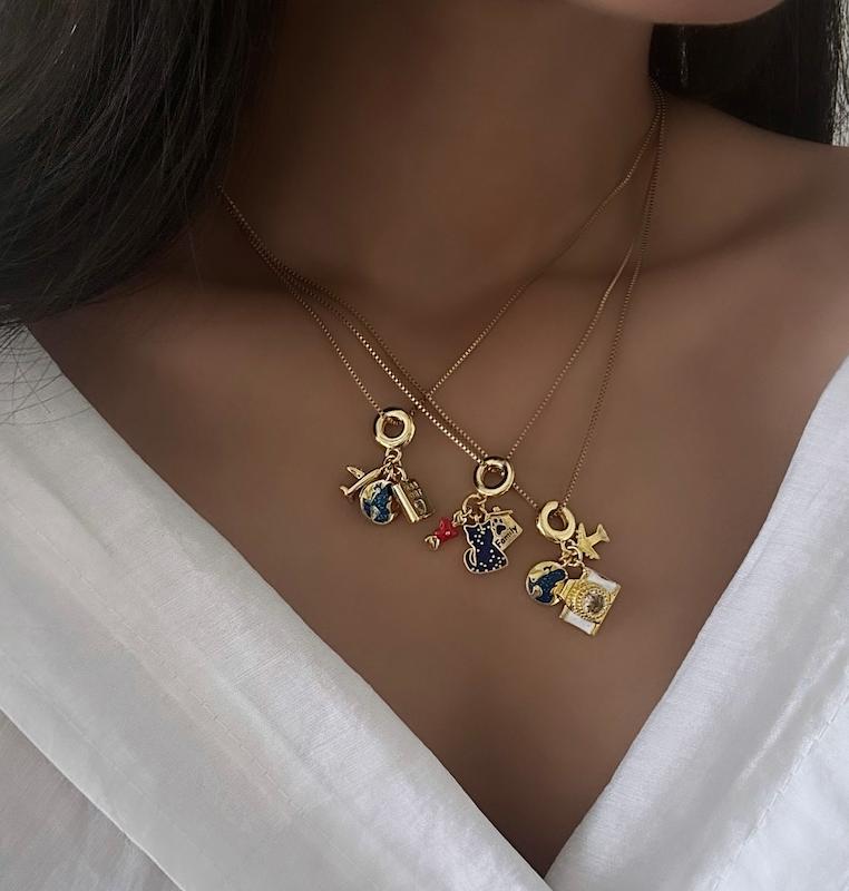 گردنبندای چارم دار
