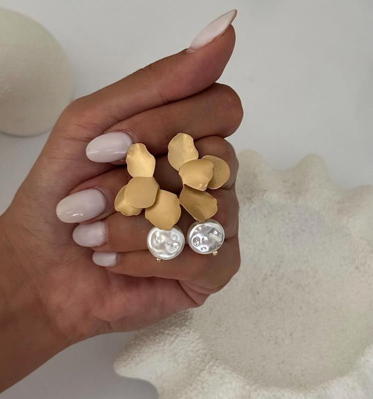 گوشواره مات مروارید باروک