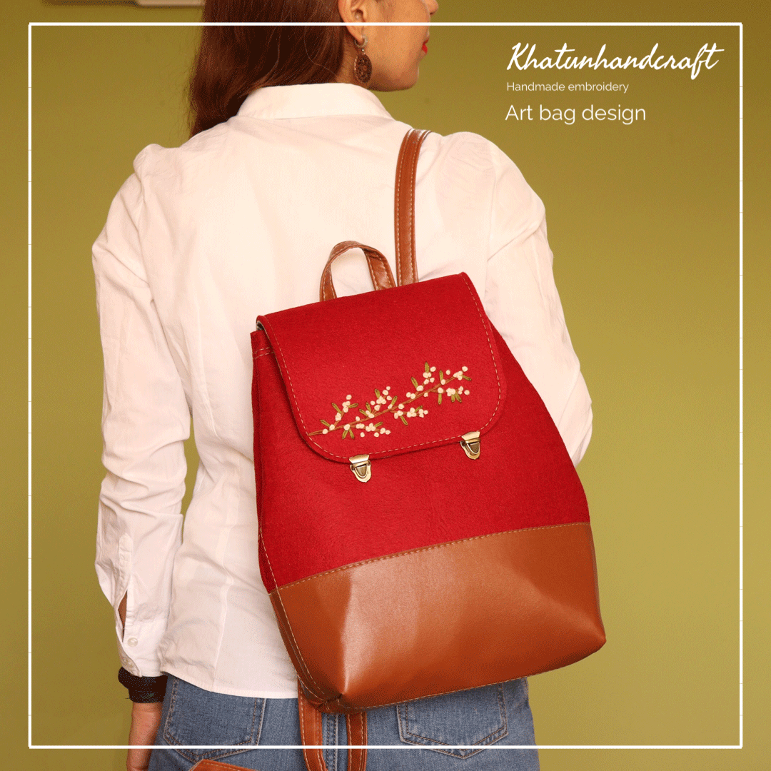 کوله‌پشتی دکمه‌خور گلدوزی شکوفه