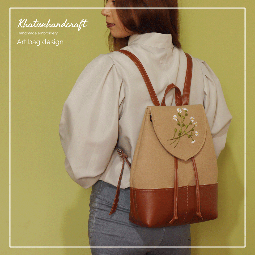 کوله‌پشتی آهنربایی گلدوزی بابونه