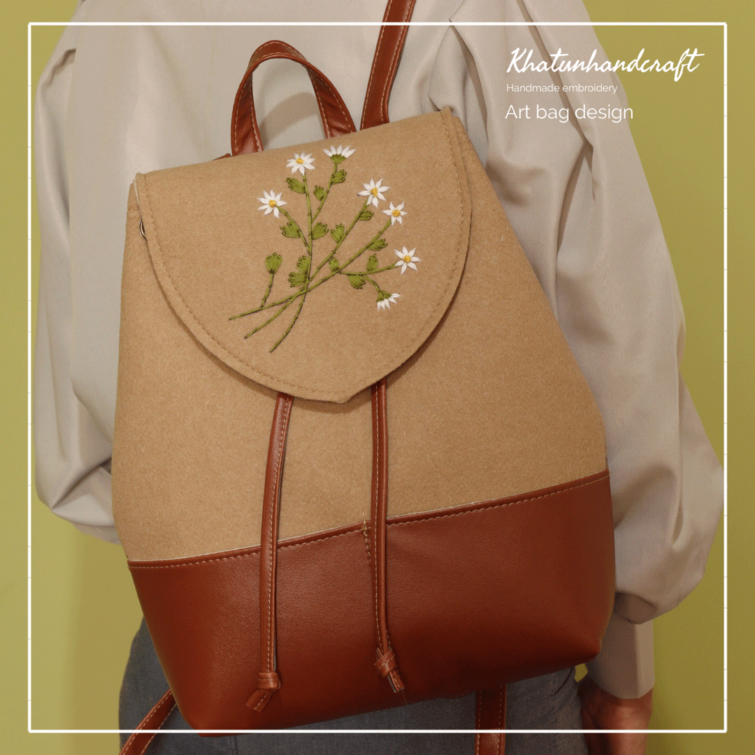 کوله‌پشتی آهنربایی گلدوزی بابونه