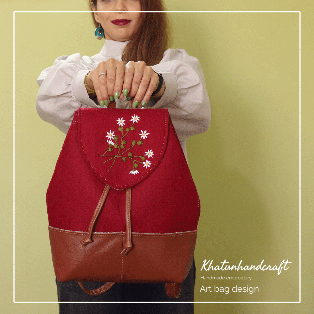 کوله‌پشتی آهنربایی گلدوزی بابونه