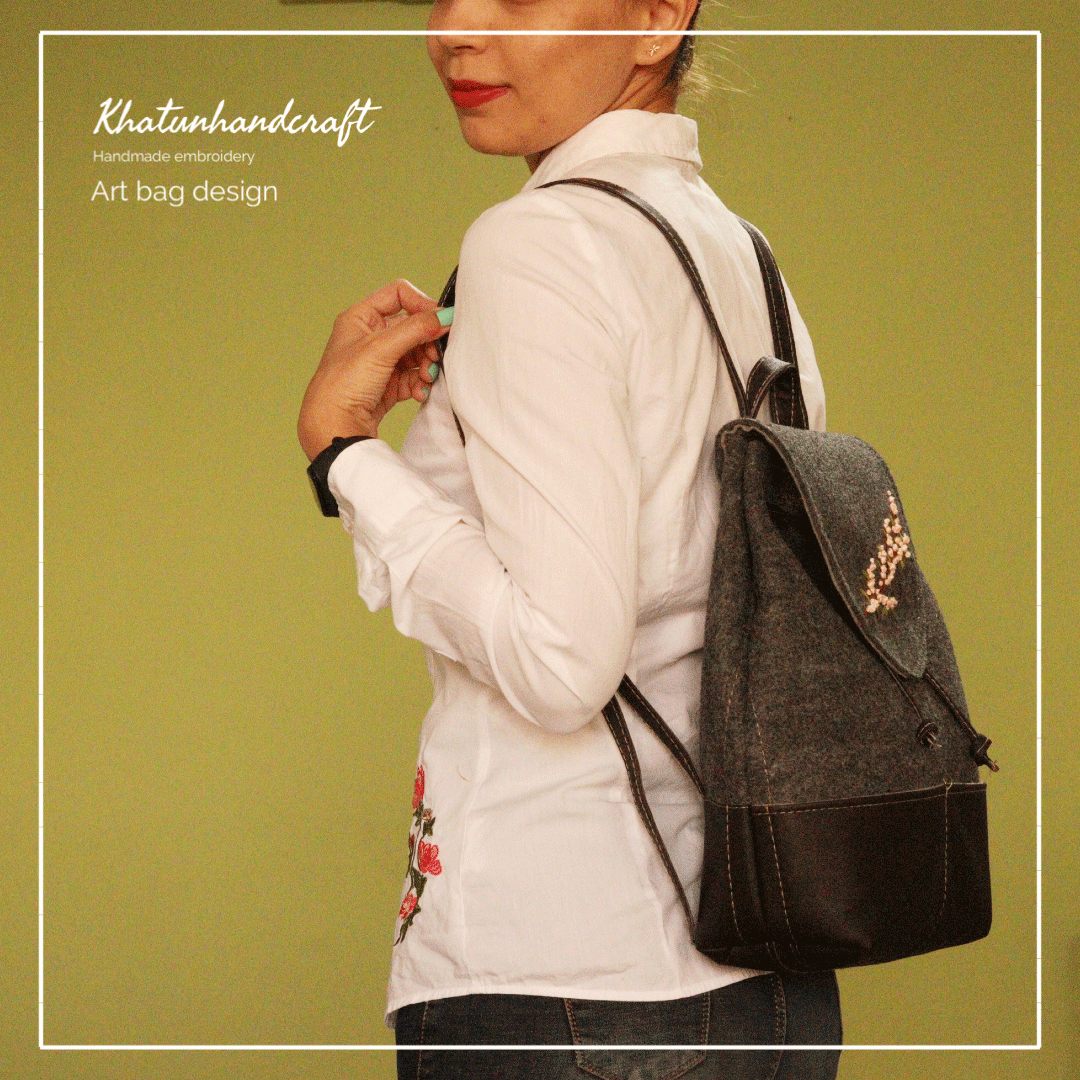 کوله‌پشتی آهنربایی طرح گلدوزی شکوفه