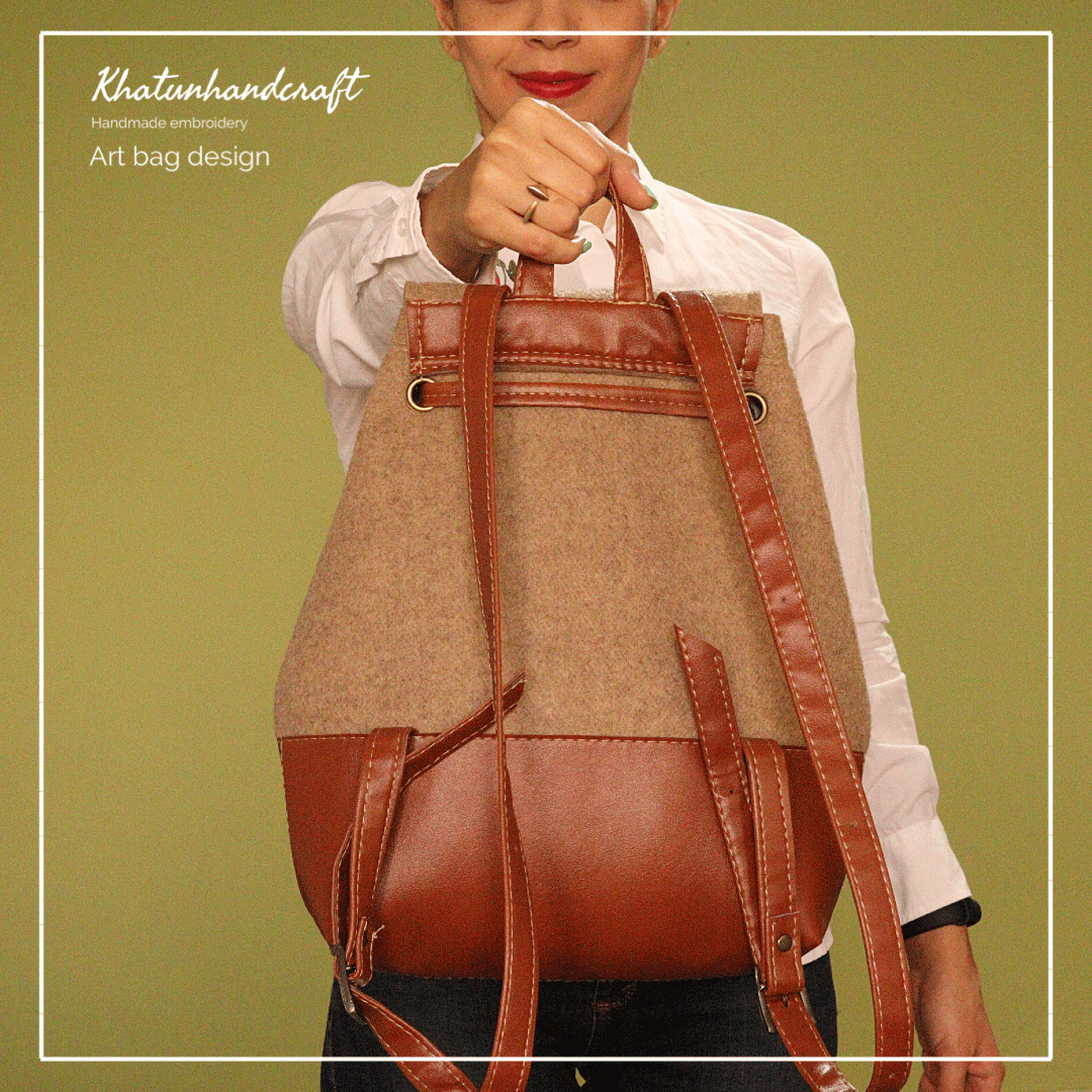 کوله‌پشتی آهنربایی گلدوزی بابونه