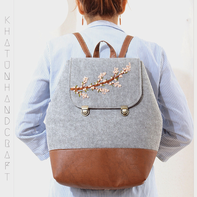 کوله‌پشتی دکمه‌خور گلدوزی شکوفه