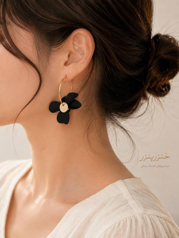 گوشواره آویز گل مشکی مات