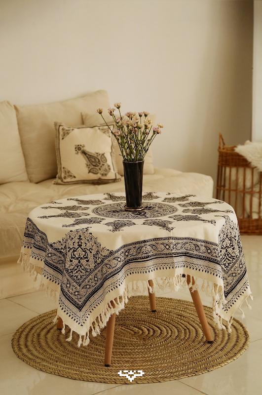 رومیزی متقال افسون