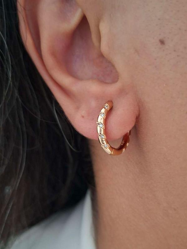 گوشواره حلقه ای نگینی 