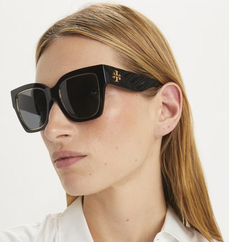 عینک مشکی برند Tory Burch