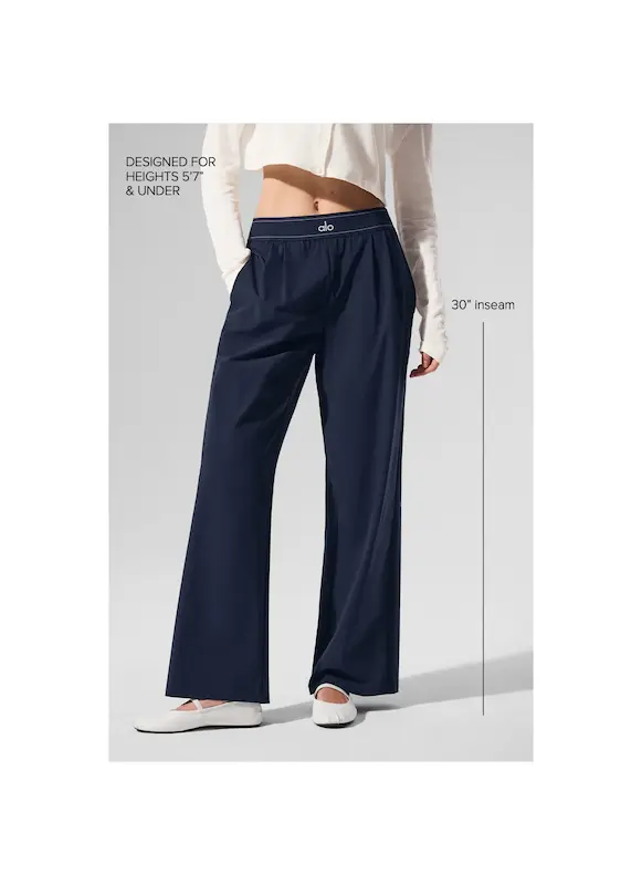 شلوار سورمه ایی برند Alo Yoga