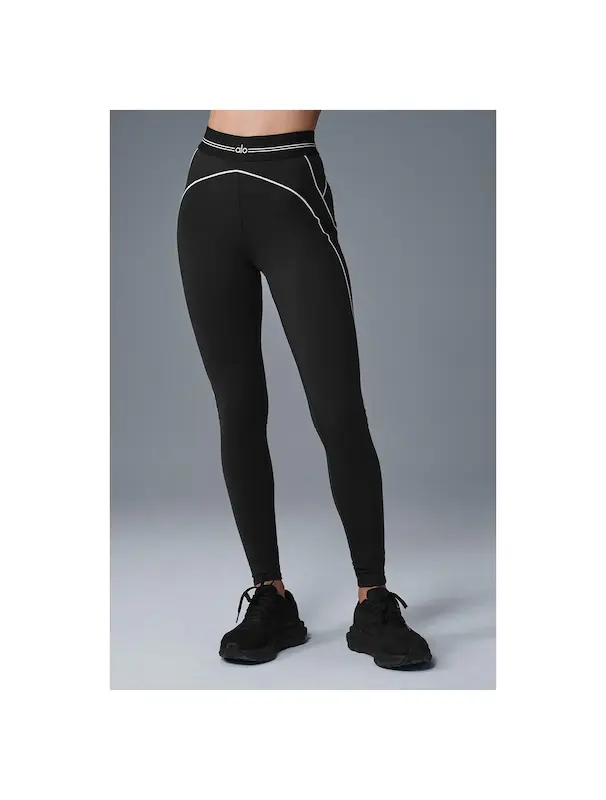 لگ برند Alo Yoga