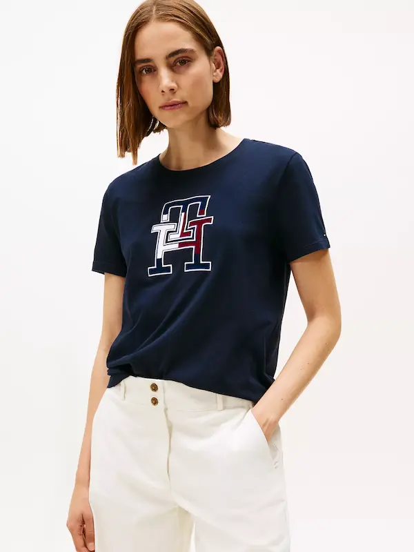 تیشرت برند Tommy Hilfiger