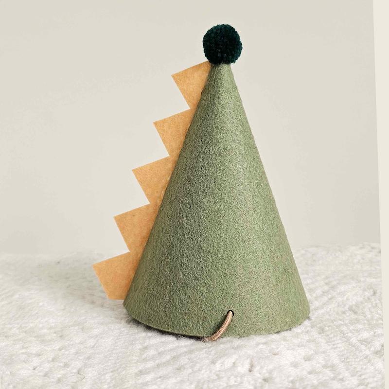 کلاه دایناسور یال نخودی