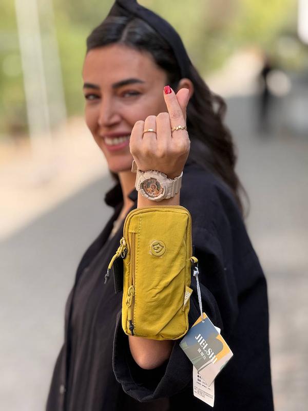 کیف موبایلی برند جی ال شی کد ۸۳۶۳۲