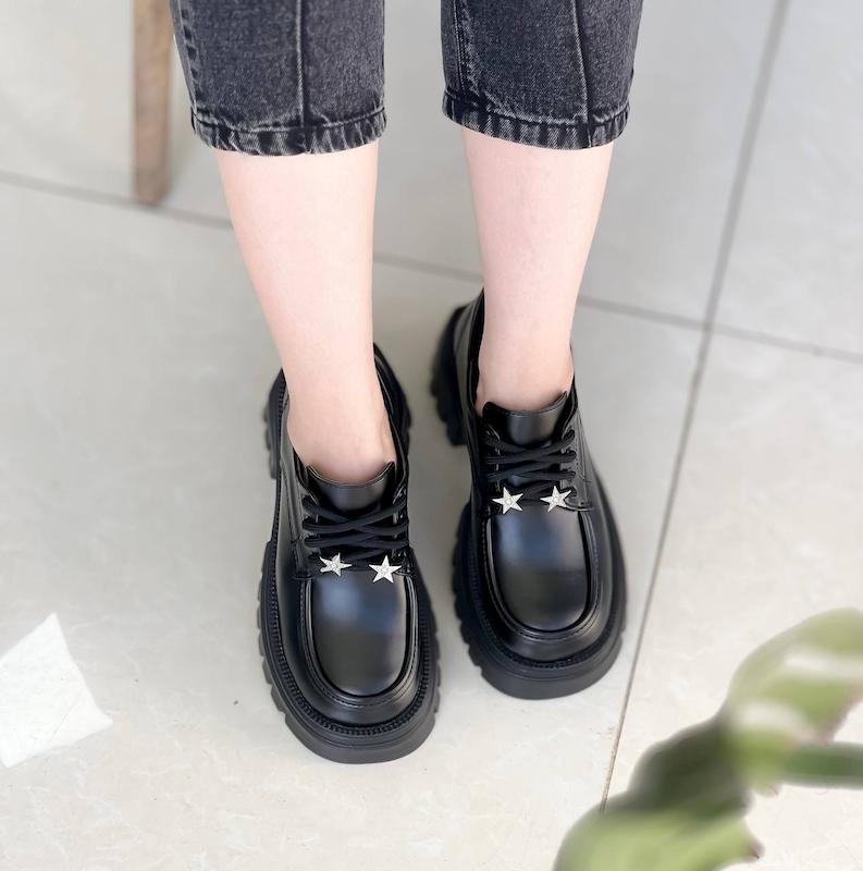 👟 کتونی لژدار ستاره نگین‌دار