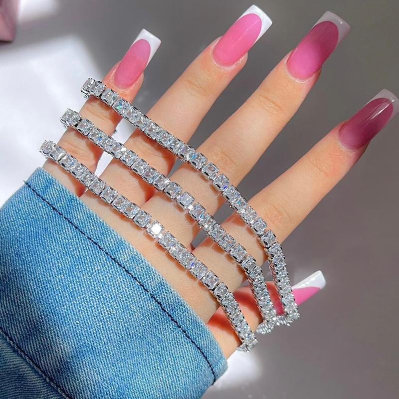 دستبند تنیسی مربعی