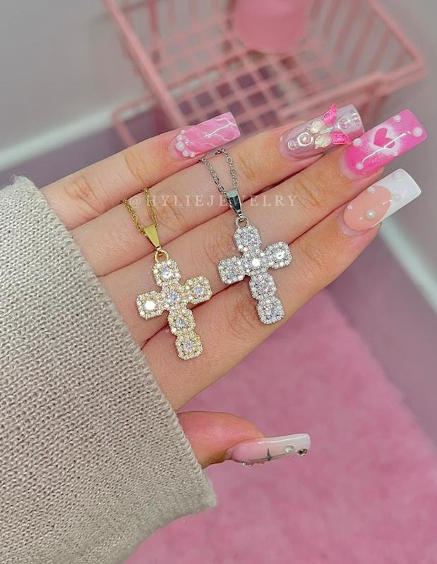 گردنبند صلیب فول نگین