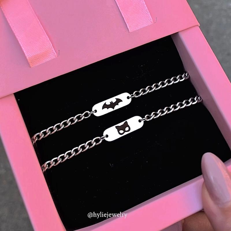 دستبند ست بتمن و کت ومن