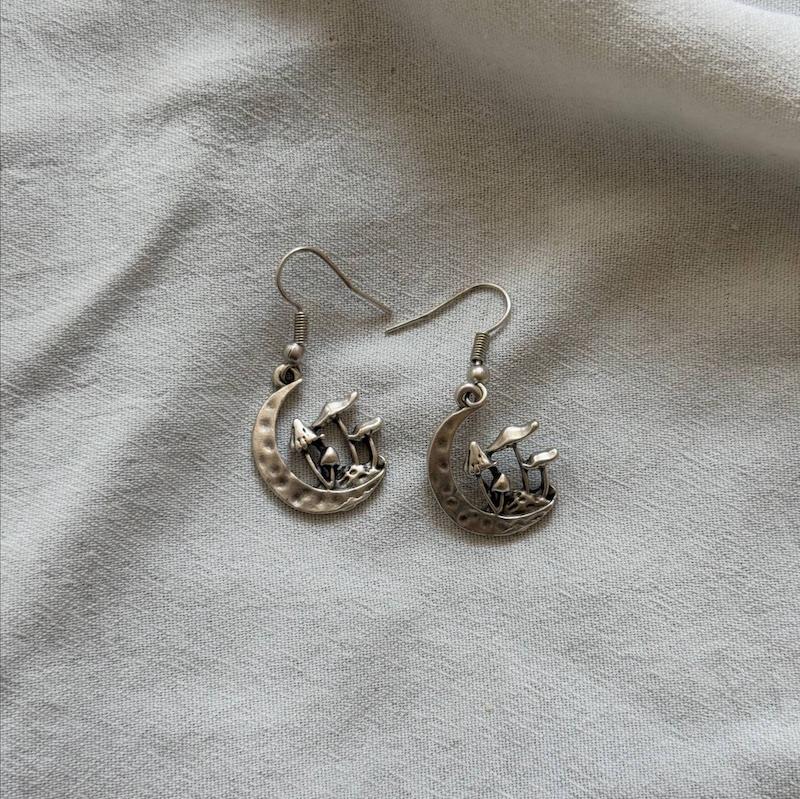 گوشواره ورشو قارچ