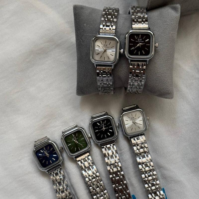 ساعت دی دبلیو