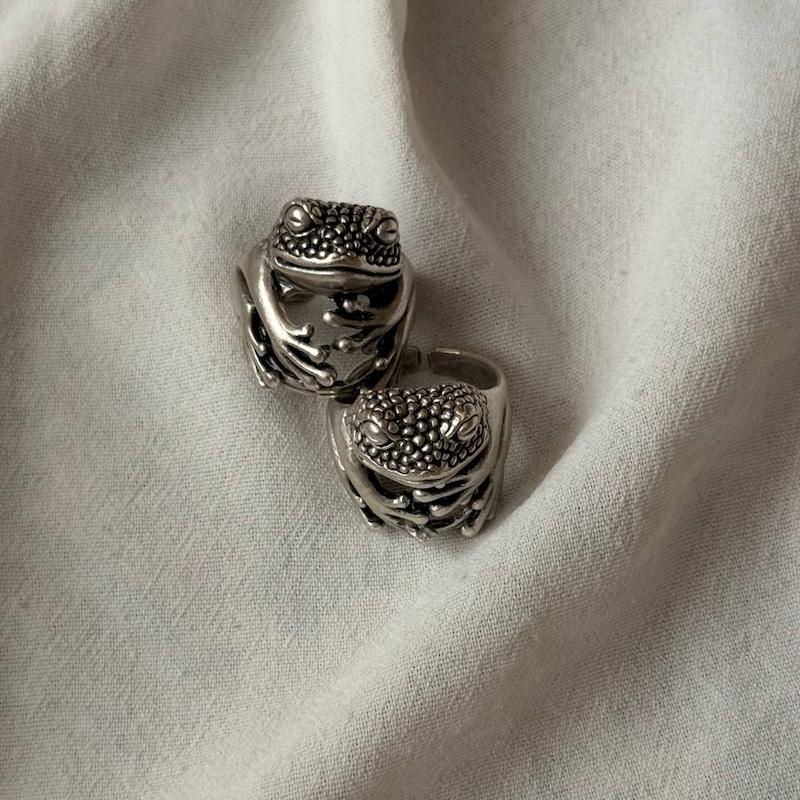 انگشتر ورشو قورباغه