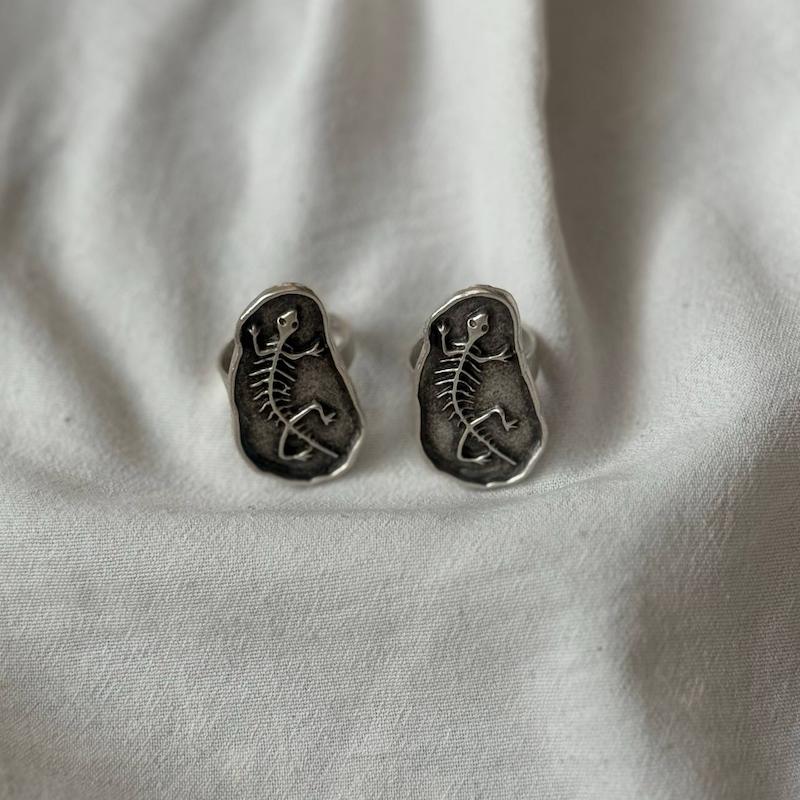 انگشتر ورشو اسکلت 