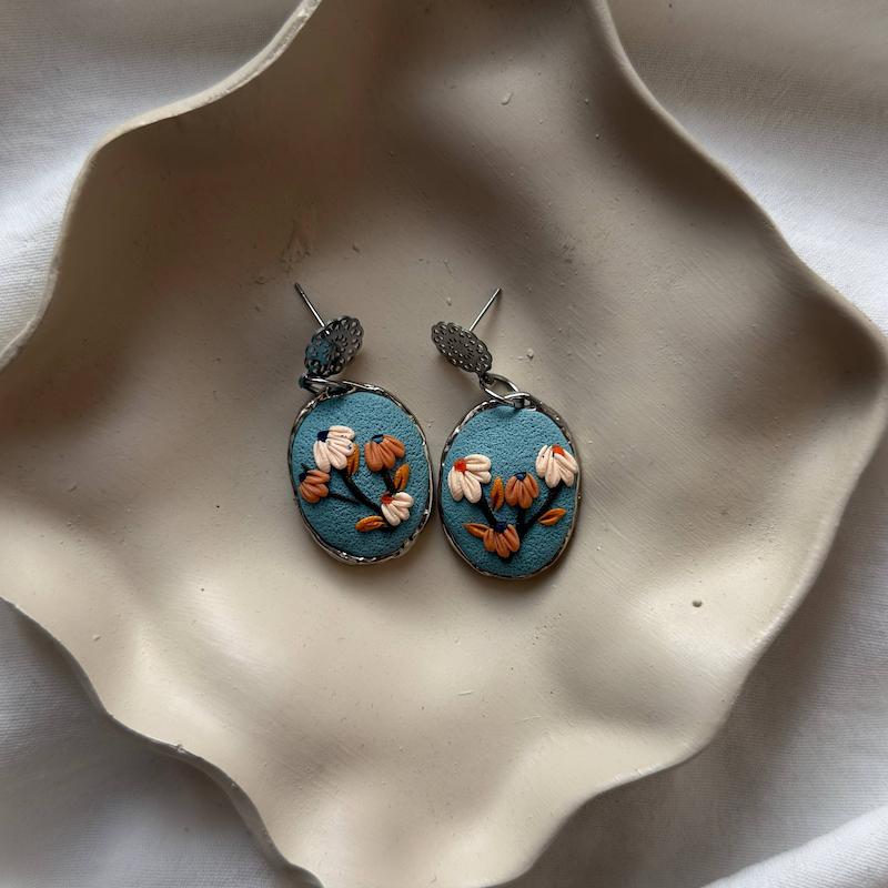 گوشواره خمیری 