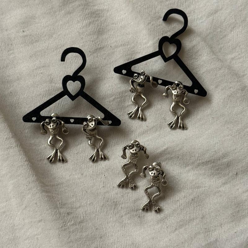 گوشواره ورشو قورباغه