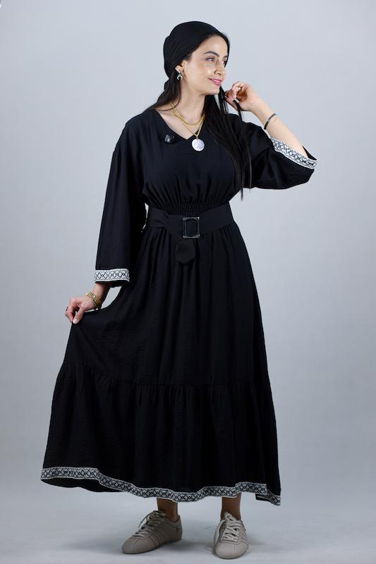 پیراهن بلند لیا