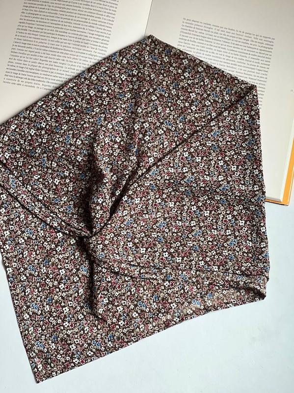 مینی اسکارف گلستانِ قهوه ای