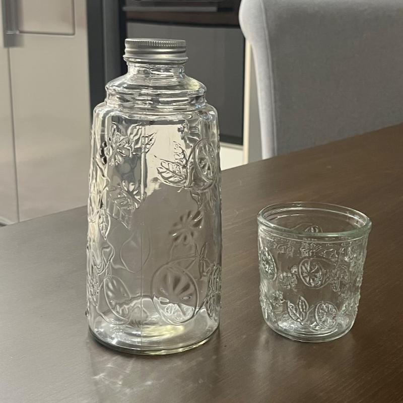 بطری و لیوان طرح لیمو 
