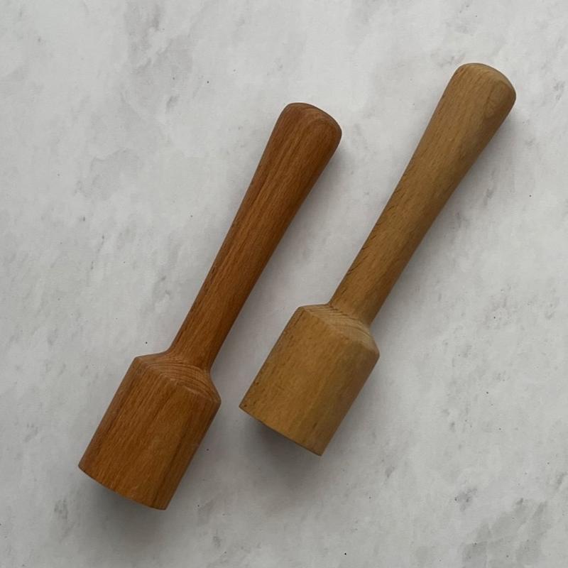 گوشت کوب چوبی 