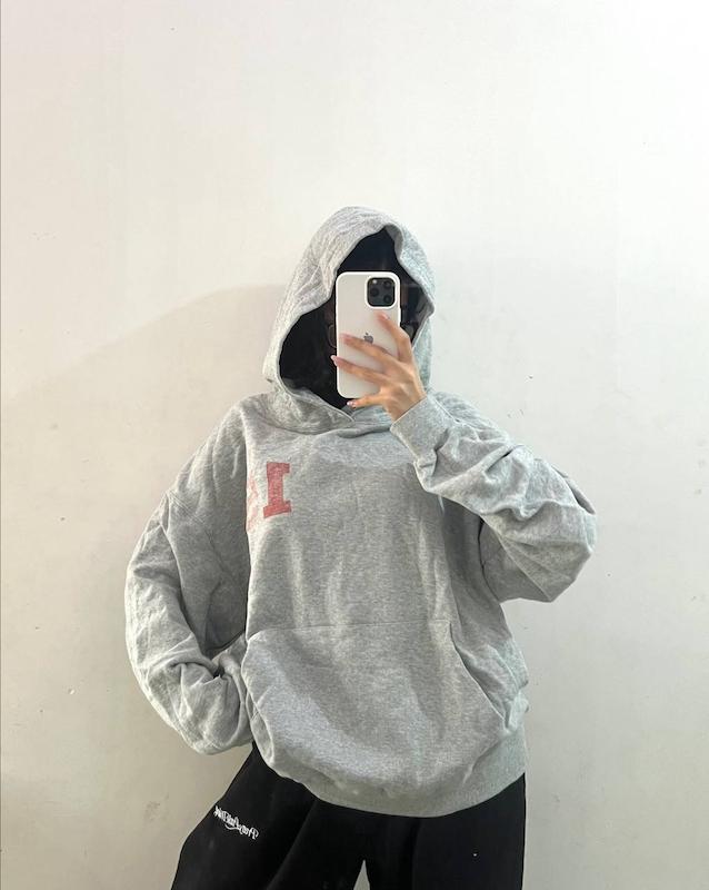 هودی ساده پشت طرح