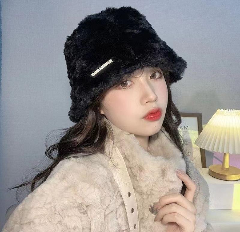 کلاه باکت پارچه بره ای وارداتی 