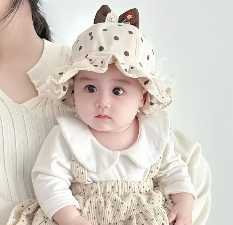 کلاه باکت لبه گیپور پاپیونی خال خالی وارداتی بچگانه 