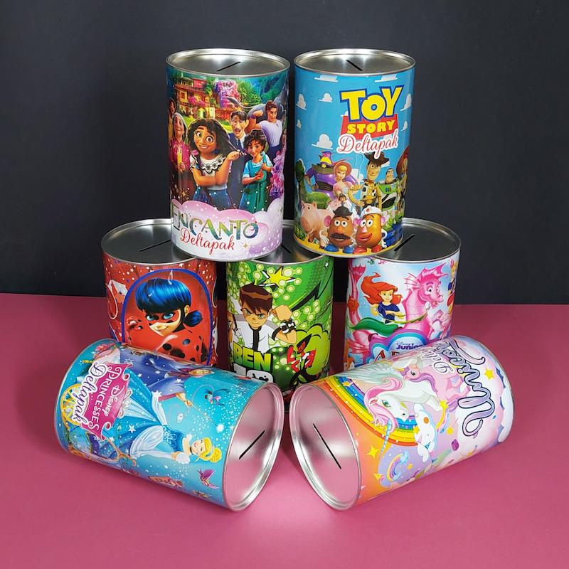 پک ۱۲ عددی قلک استوانه ای کوبه استودیو با طرح انیمیشنی(بتمن،اسپایدرمن،سیندرلا و ...)koobe studio animated character coin banks - 12 pcs