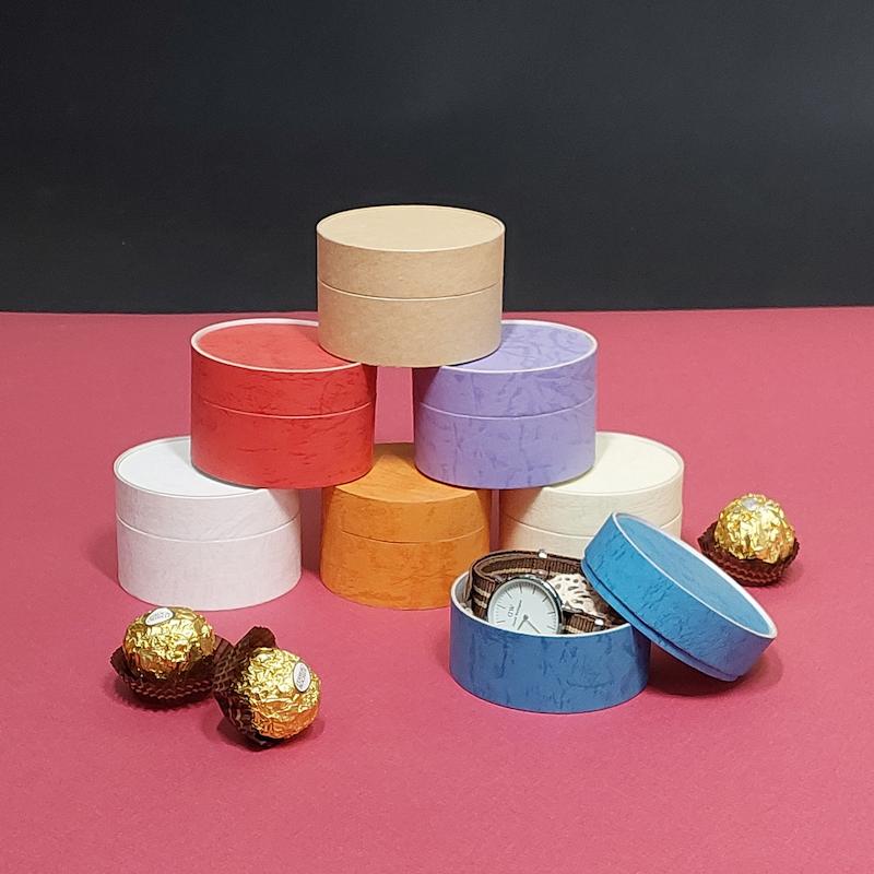 پک ۸ عددی جعبه هدیه کوبه استودیو با رنگهای متنوع و تصادفی koobe studio gift box