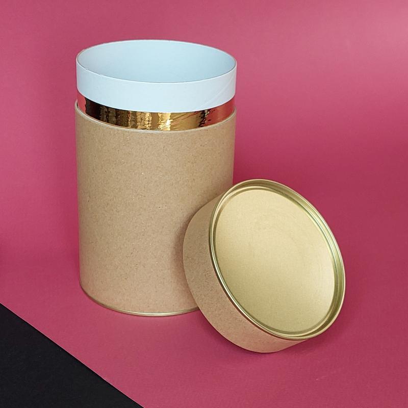 جعبه هدیه استوانه ای کوبه استودیو با پوشش کرفت و در فلزی, koobe studio gift box