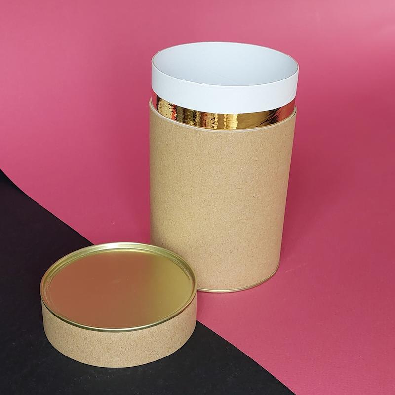 جعبه هدیه استوانه ای کوبه استودیو با پوشش کرفت و در فلزی, koobe studio gift box