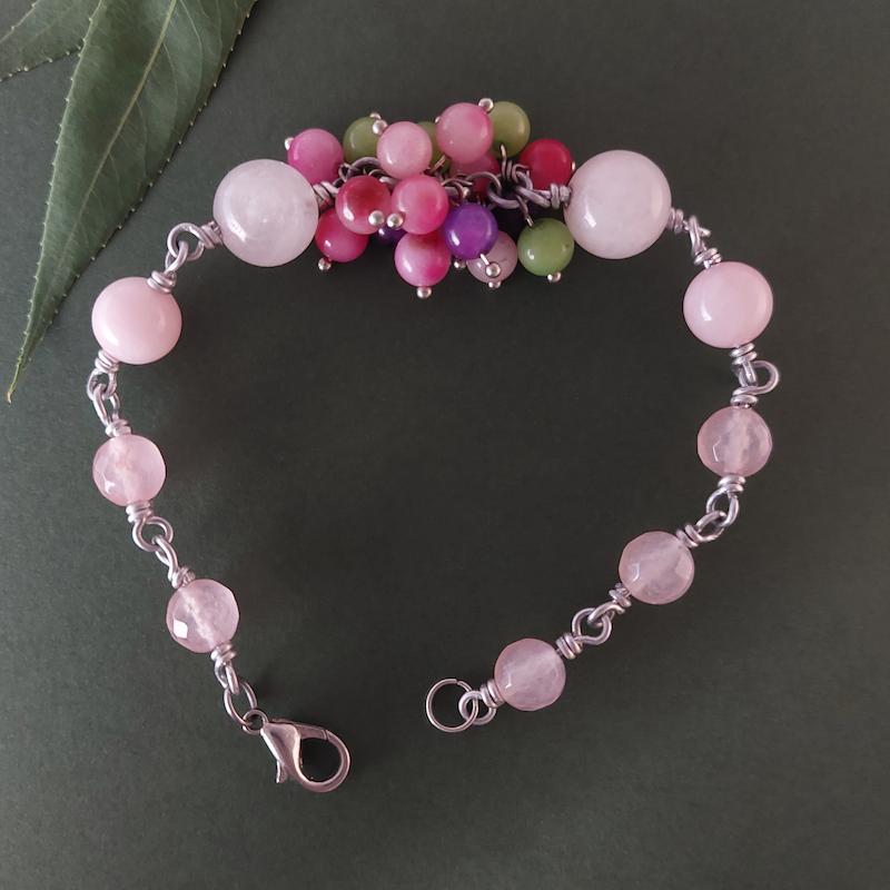 دستبند دستساز با سنگهای رزکوارتز و عقیق koobestudio bracelet
