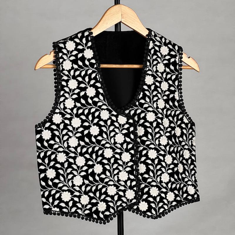 جلیقه زنانه مدل مخمل گلدوزی کد AK1520