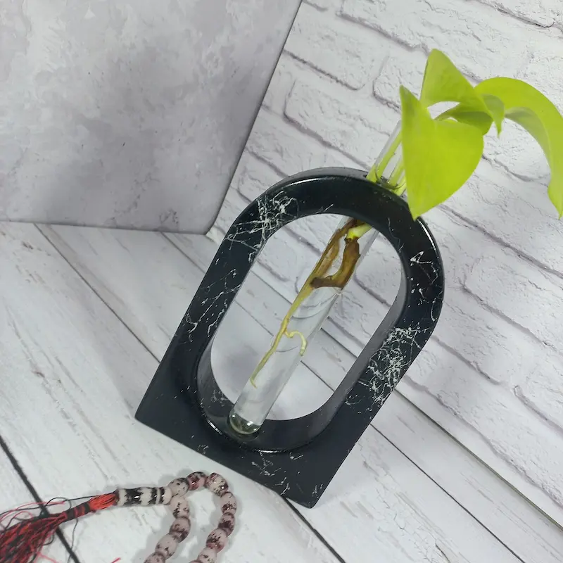 گلجا ماربل مشکی، گلدان بتنی، گلجا دکوری، کادوئی خاص