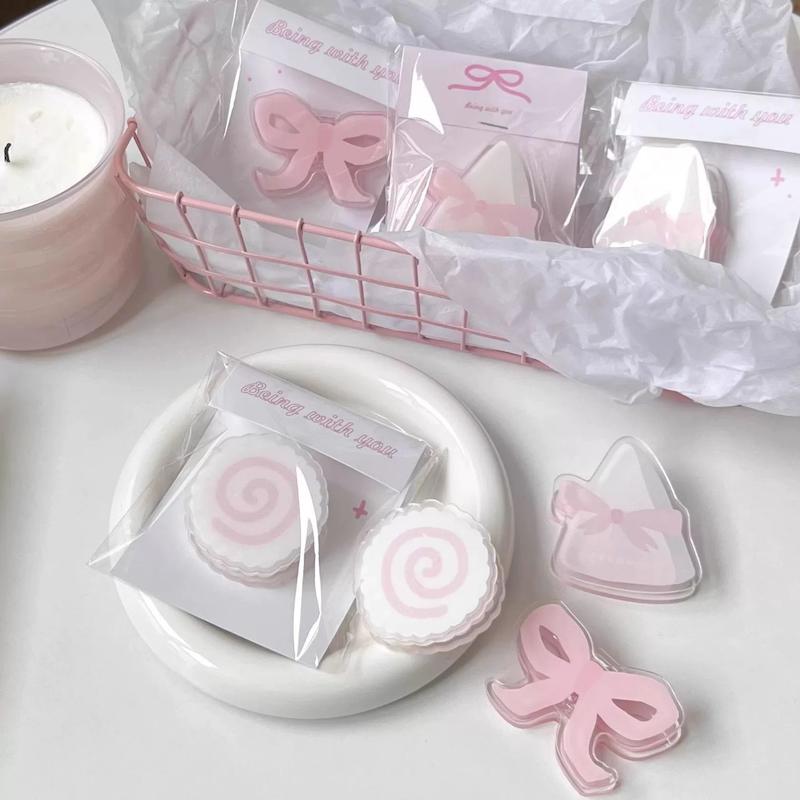 گیره پاپیونی و کیک ماهی