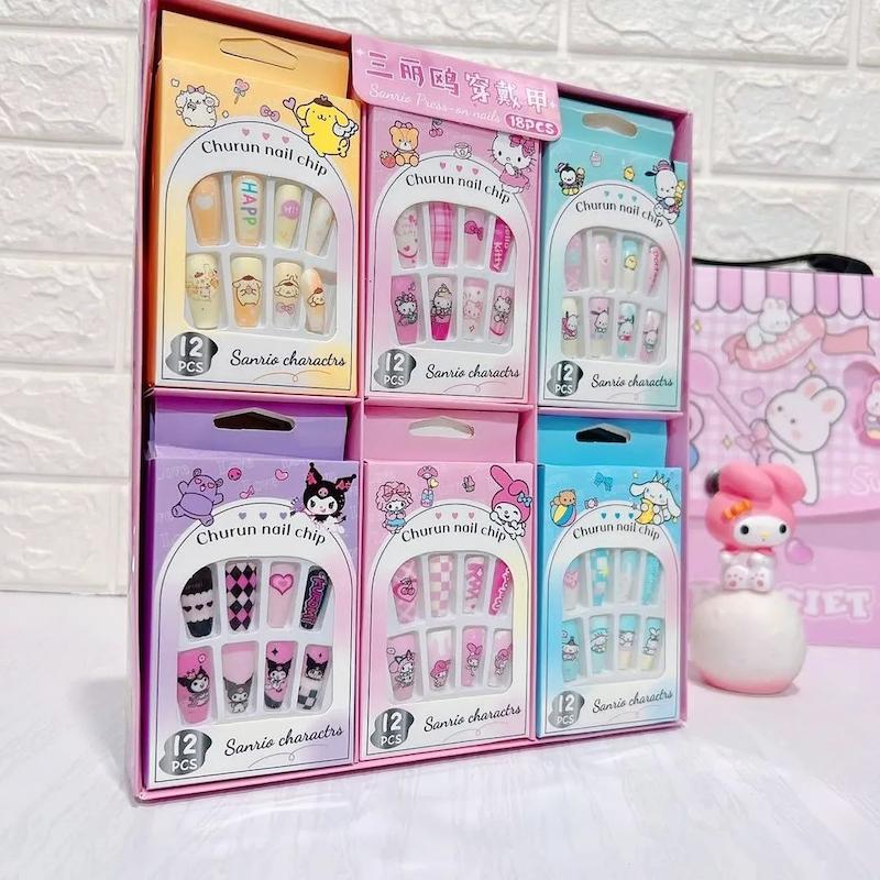 ناخن مصنوعی زنانه کرومی و سانریو 