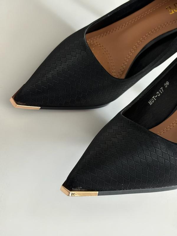 کفش وارداتی