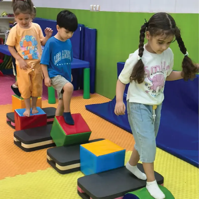 کلاس بازی و ورزش کودک