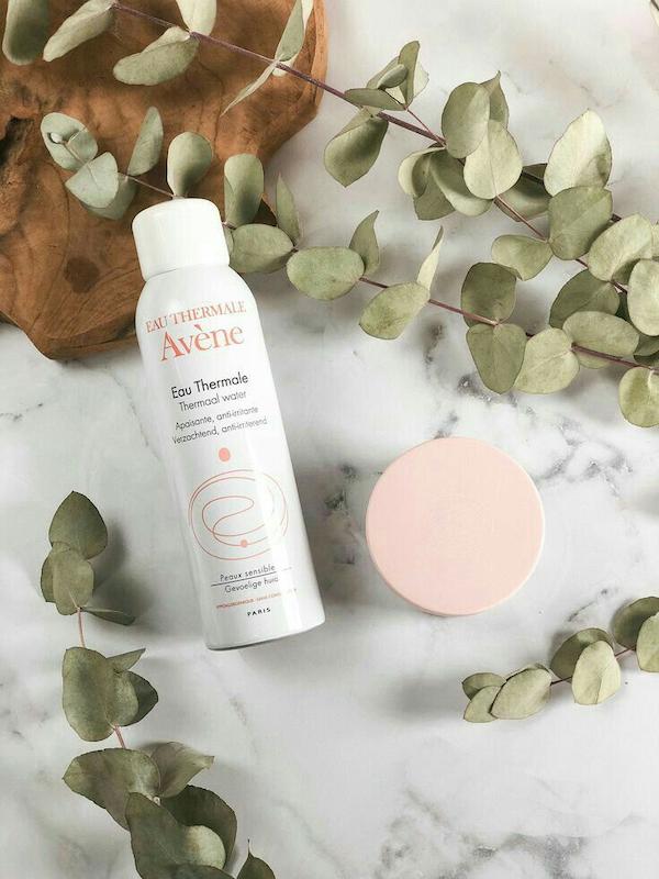 اسپری آب اَوِنس