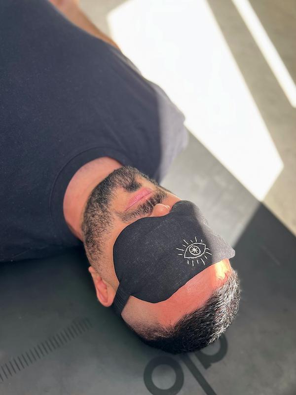 چشم‌بند لینن لوندر با گل‌دوزی چشم سوم