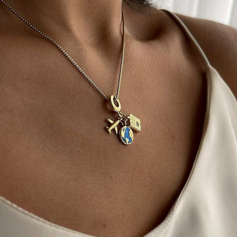 گردنبند پرواز