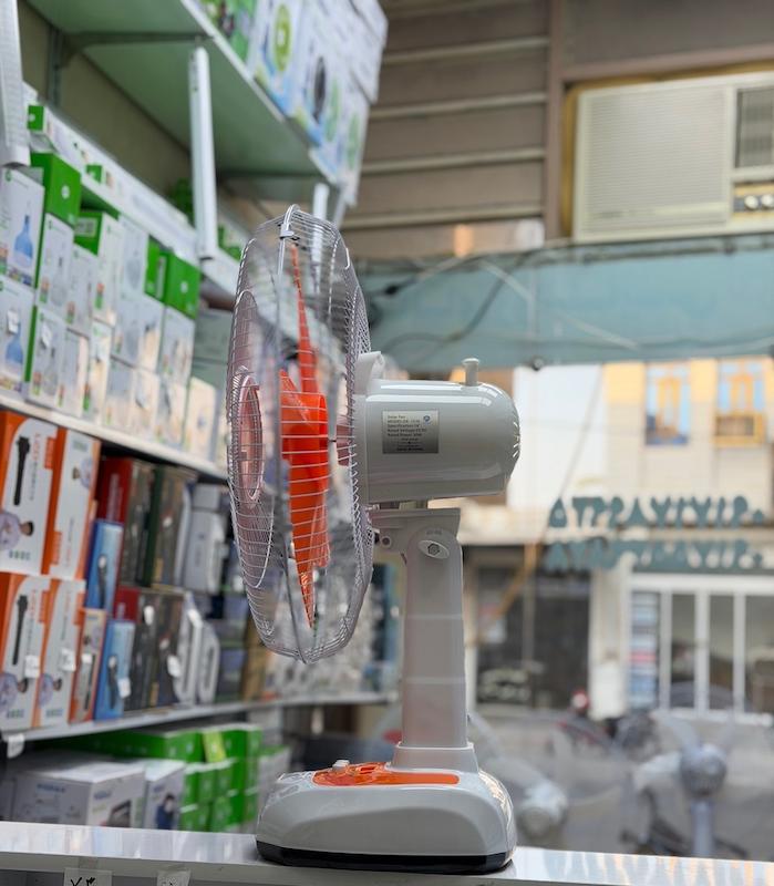 پنکه شارژی خورشیدی Deepking مدل DK-153S سایز 16 اینچ (همراه پنل 12 وات و چراغ LED و باطری لیتیومی قایل تعویض)